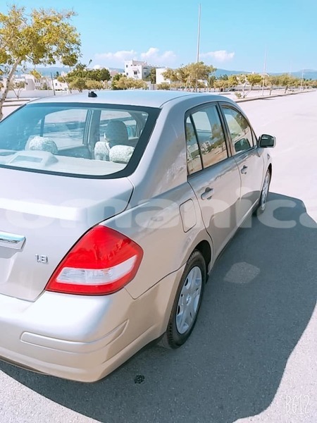 Big with watermark nissan tiida dhufar salalah 1921