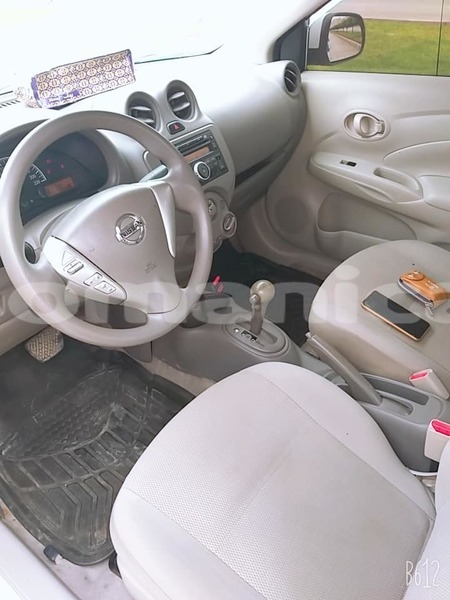 Big with watermark nissan sunny dhufar salalah 1929