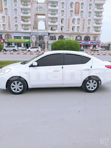 Big with watermark nissan sunny dhufar salalah 1929