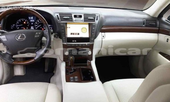 Buy Import Lexus LS Other Car in Import - Dubai in Dhufar