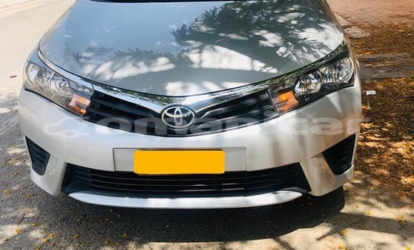 Buy Used Toyota Corolla Silver Car in Masqat in Masqat Buy Used Toyota Corolla Silver Car in Masqat in Masqat