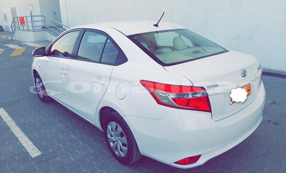 Buy Used Toyota Yaris White Car in Masqat in Masqat Buy Used Toyota Yaris White Car in Masqat in Masqat