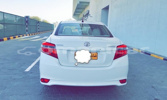 Buy Used Toyota Yaris White Car in Masqat in Masqat Buy Used Toyota Yaris White Car in Masqat in Masqat
