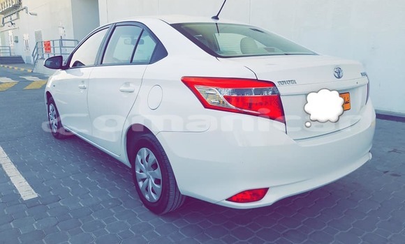Buy Used Toyota Yaris White Car in Masqat in Masqat Buy Used Toyota Yaris White Car in Masqat in Masqat