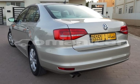 Buy Used Volkswagen Jetta Silver Car in Masqat in Masqat Buy Used Volkswagen Jetta Silver Car in Masqat in Masqat
