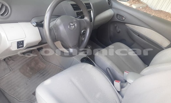 Buy Used Toyota Yaris White Car in Muscat in Masqat Buy Used Toyota Yaris White Car in Muscat in Masqat