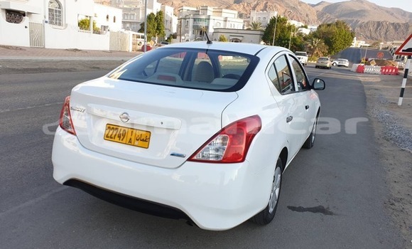 Buy Used Nissan Sunny White Car in Muscat in Masqat Buy Used Nissan Sunny White Car in Muscat in Masqat
