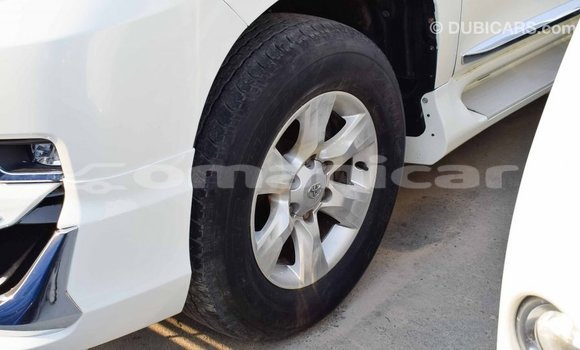 Buy Import Toyota Prado White Car in Import - Dubai in Dhufar Buy Import Toyota Prado White Car in Import - Dubai in Dhufar