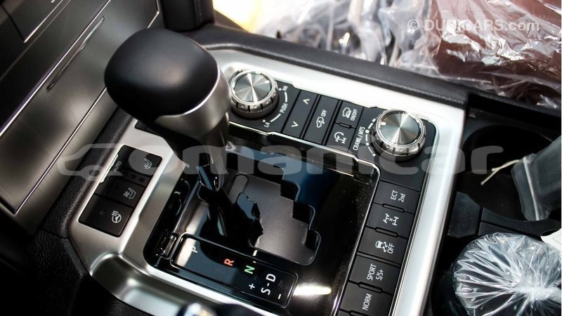 Big with watermark toyota land cruiser dhufar import dubai 1967