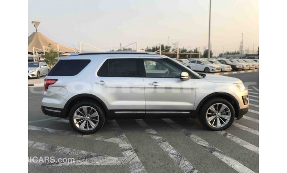 Buy Import Ford Explorer Other Car in Import - Dubai in Dhufar Buy Import Ford Explorer Other Car in Import - Dubai in Dhufar