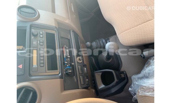 Buy Import Toyota Land Cruiser Beige Car in Import - Dubai in Dhufar Buy Import Toyota Land Cruiser Beige Car in Import - Dubai in Dhufar