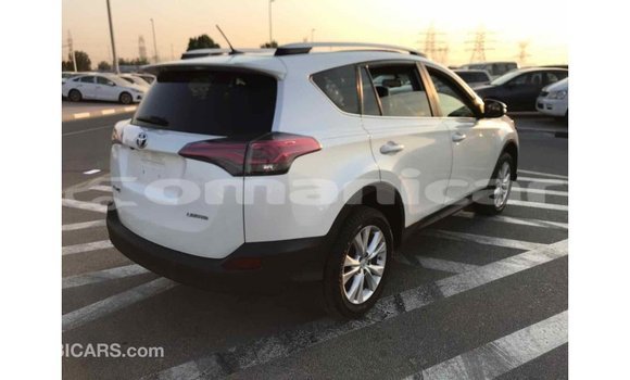 Buy Import Toyota 4Runner White Car in Import - Dubai in Dhufar Buy Import Toyota 4Runner White Car in Import - Dubai in Dhufar