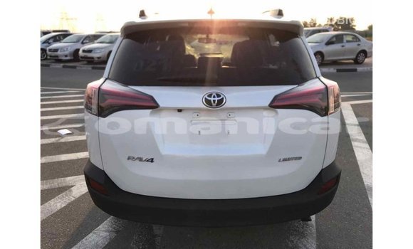 Buy Import Toyota 4Runner White Car in Import - Dubai in Dhufar Buy Import Toyota 4Runner White Car in Import - Dubai in Dhufar