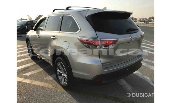 Buy Import Toyota Highlander Other Car in Import - Dubai in Dhufar Buy Import Toyota Highlander Other Car in Import - Dubai in Dhufar