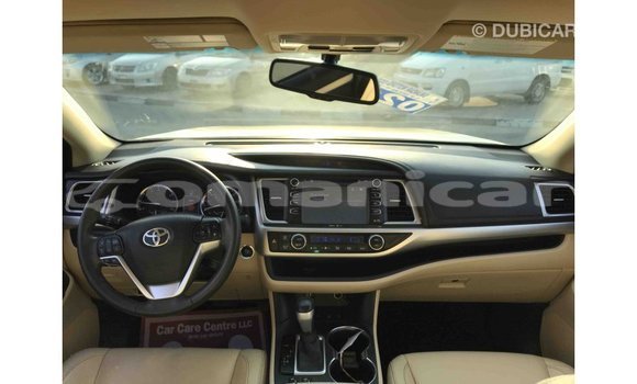 Buy Import Toyota Highlander Other Car in Import - Dubai in Dhufar Buy Import Toyota Highlander Other Car in Import - Dubai in Dhufar