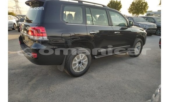 Buy Import Toyota Land Cruiser Black Car in Import - Dubai in Dhufar Buy Import Toyota Land Cruiser Black Car in Import - Dubai in Dhufar