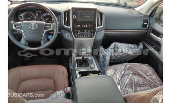 Buy Import Toyota Land Cruiser Black Car in Import - Dubai in Dhufar Buy Import Toyota Land Cruiser Black Car in Import - Dubai in Dhufar