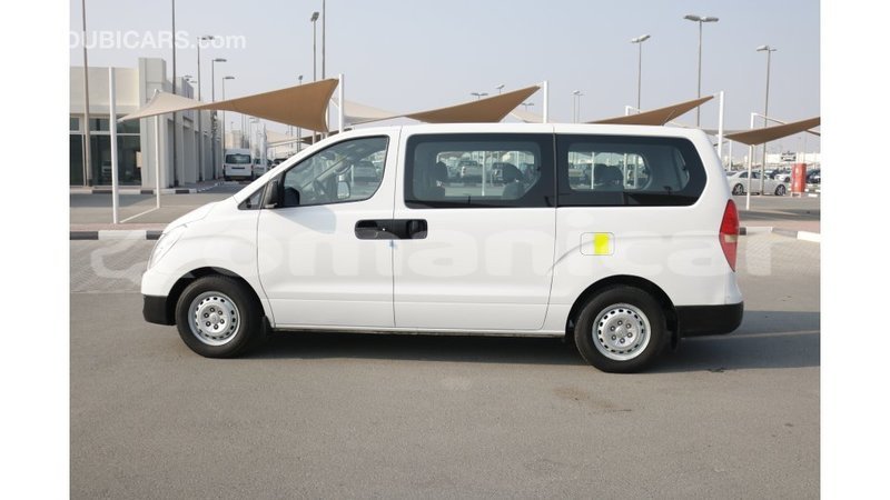 Big with watermark hyundai accent dhufar import dubai 2000