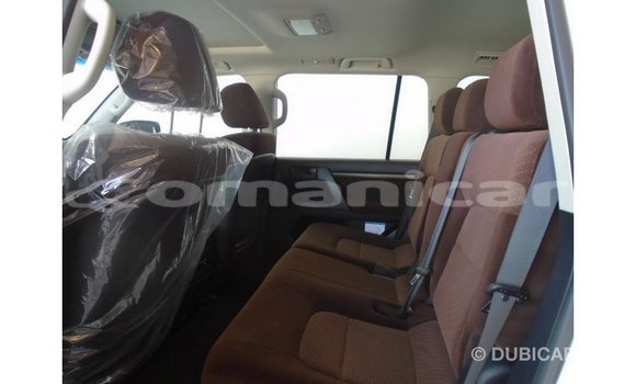 Buy Import Toyota Land Cruiser Other Car in Import - Dubai in Dhufar Buy Import Toyota Land Cruiser Other Car in Import - Dubai in Dhufar