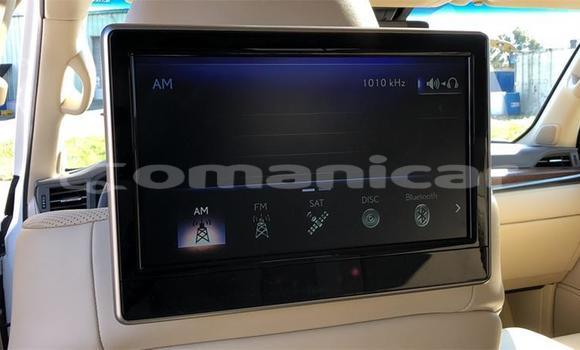 Buy Used Lexus LX 570 White Car in Muscat in Masqat Buy Used Lexus LX 570 White Car in Muscat in Masqat