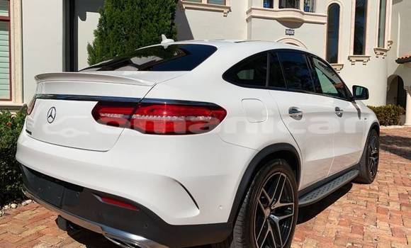 Buy Used Mercedes-Benz GLE White Car in Muscat in Masqat Buy Used Mercedes-Benz GLE White Car in Muscat in Masqat