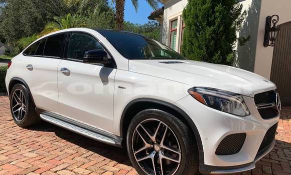 Buy Used Mercedes-Benz GLE White Car in Muscat in Masqat Buy Used Mercedes-Benz GLE White Car in Muscat in Masqat