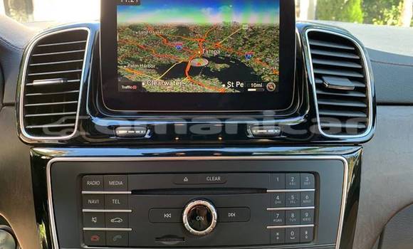 Buy Used Mercedes-Benz GLE White Car in Muscat in Masqat Buy Used Mercedes-Benz GLE White Car in Muscat in Masqat