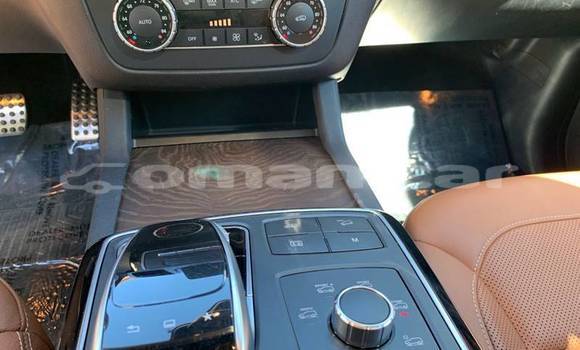 Buy Used Mercedes-Benz GLE White Car in Muscat in Masqat Buy Used Mercedes-Benz GLE White Car in Muscat in Masqat