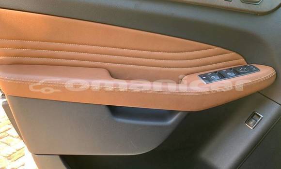 Buy Used Mercedes-Benz GLE White Car in Muscat in Masqat Buy Used Mercedes-Benz GLE White Car in Muscat in Masqat