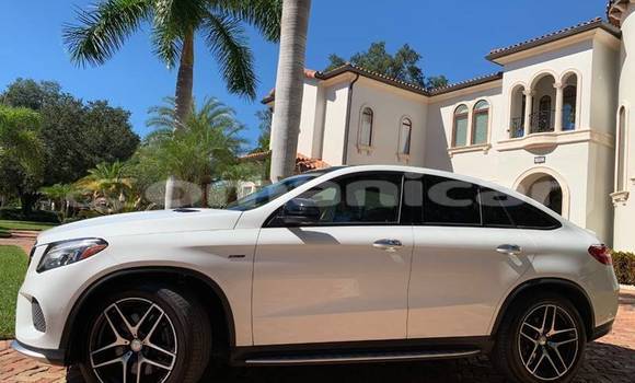 Buy Used Mercedes-Benz GLE White Car in Muscat in Masqat Buy Used Mercedes-Benz GLE White Car in Muscat in Masqat