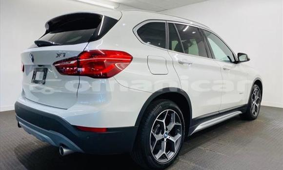 Buy Used BMW X1 White Car in Muscat in Masqat Buy Used BMW X1 White Car in Muscat in Masqat