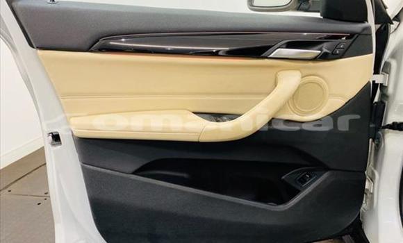 Buy Used BMW X1 White Car in Muscat in Masqat Buy Used BMW X1 White Car in Muscat in Masqat