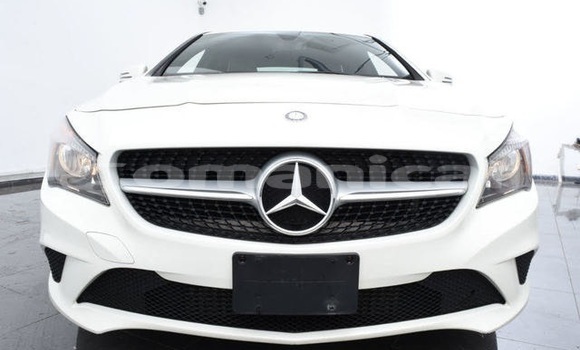 Buy Used Mercedes-Benz C–Class White Car in Muscat in Masqat Buy Used Mercedes-Benz C–Class White Car in Muscat in Masqat