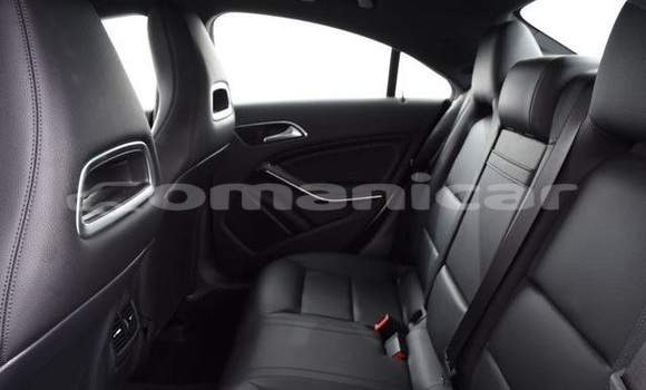 Buy Used Mercedes-Benz C–Class White Car in Muscat in Masqat Buy Used Mercedes-Benz C–Class White Car in Muscat in Masqat