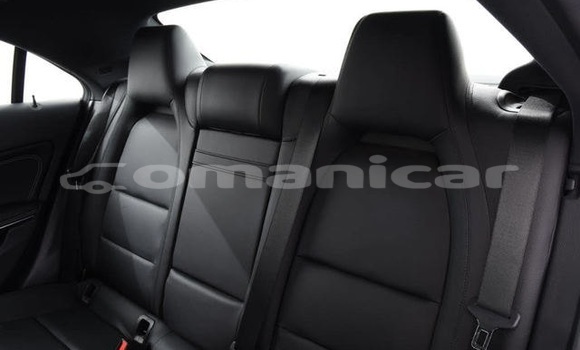 Buy Used Mercedes-Benz C–Class White Car in Muscat in Masqat Buy Used Mercedes-Benz C–Class White Car in Muscat in Masqat