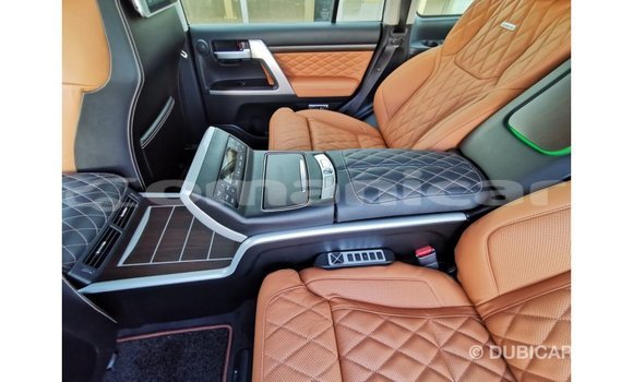 Buy Import Toyota Land Cruiser Black Car in Import - Dubai in Dhufar Buy Import Toyota Land Cruiser Black Car in Import - Dubai in Dhufar