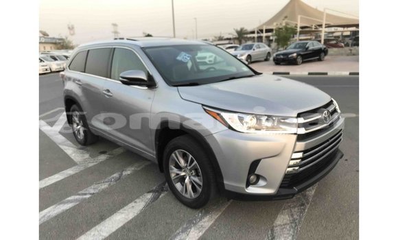 Buy Import Toyota Highlander Other Car in Import - Dubai in Dhufar Buy Import Toyota Highlander Other Car in Import - Dubai in Dhufar