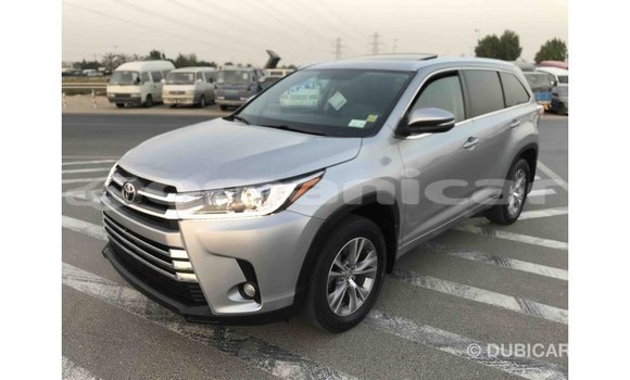 Buy Import Toyota Highlander Other Car in Import - Dubai in Dhufar Buy Import Toyota Highlander Other Car in Import - Dubai in Dhufar