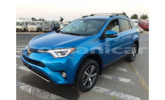 Buy Import Toyota 4Runner Blue Car in Import - Dubai in Dhufar Buy Import Toyota 4Runner Blue Car in Import - Dubai in Dhufar