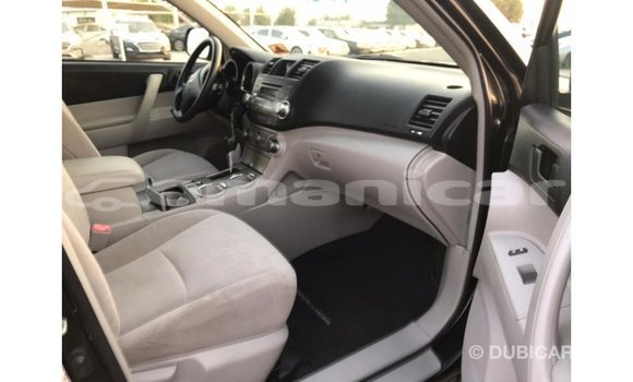 Buy Import Toyota Highlander Black Car in Import - Dubai in Dhufar Buy Import Toyota Highlander Black Car in Import - Dubai in Dhufar