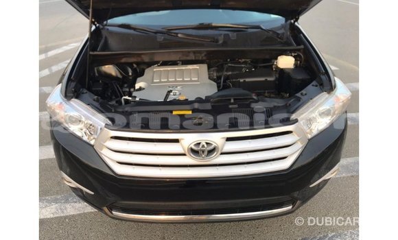 Buy Import Toyota Highlander Black Car in Import - Dubai in Dhufar Buy Import Toyota Highlander Black Car in Import - Dubai in Dhufar