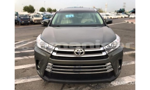 Buy Import Toyota Highlander Other Car in Import - Dubai in Dhufar Buy Import Toyota Highlander Other Car in Import - Dubai in Dhufar