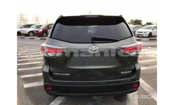 Buy Import Toyota Highlander Other Car in Import - Dubai in Dhufar Buy Import Toyota Highlander Other Car in Import - Dubai in Dhufar