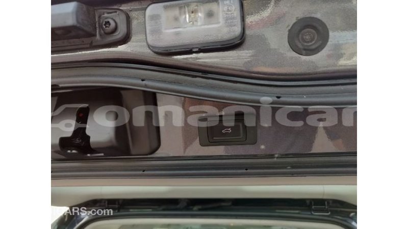 Big with watermark toyota land cruiser dhufar import dubai 2041