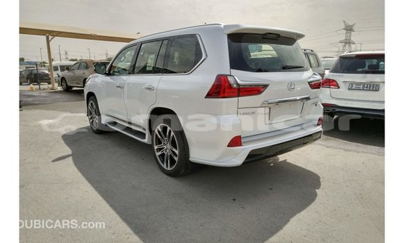 Buy Import Lexus LX White Car in Import - Dubai in Dhufar Buy Import Lexus LX White Car in Import - Dubai in Dhufar