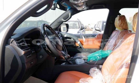 Buy Import Lexus LX White Car in Import - Dubai in Dhufar Buy Import Lexus LX White Car in Import - Dubai in Dhufar