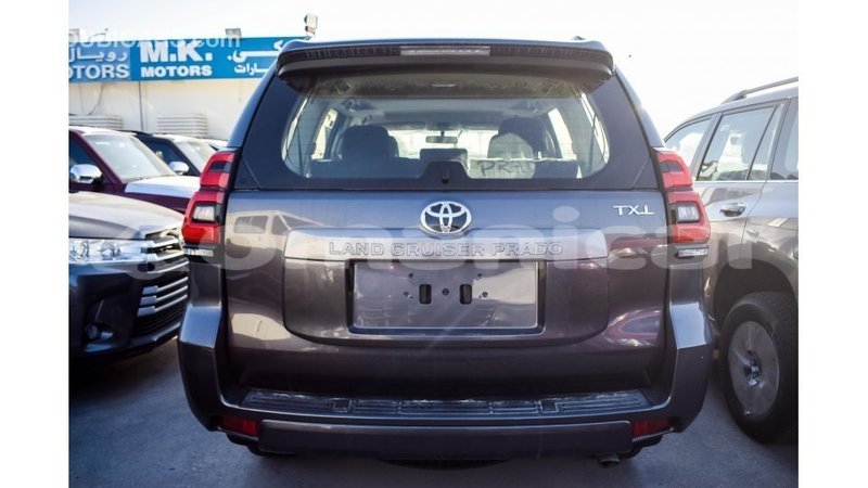 Big with watermark toyota prado dhufar import dubai 2054