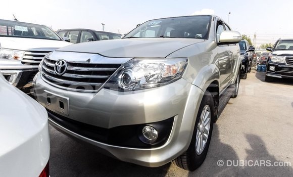 Buy Import Toyota Fortuner Other Car in Import - Dubai in Dhufar Buy Import Toyota Fortuner Other Car in Import - Dubai in Dhufar