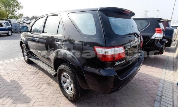 Buy Import Toyota Fortuner Black Car in Import - Dubai in Dhufar Buy Import Toyota Fortuner Black Car in Import - Dubai in Dhufar