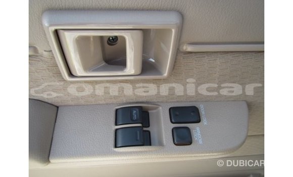 Buy Import Toyota Land Cruiser White Car in Import - Dubai in Dhufar Buy Import Toyota Land Cruiser White Car in Import - Dubai in Dhufar